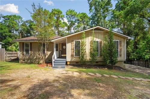 207 Ridgewood Dr, Daphne, AL, 36526-7865 | Card Image
