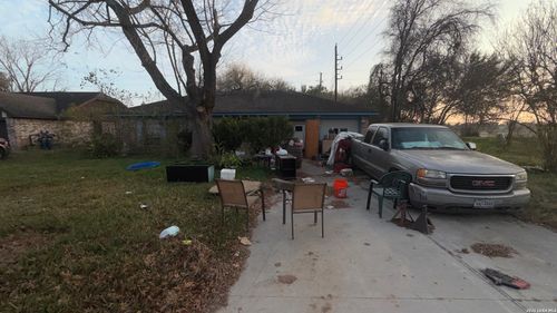 13123 Foxburo Dr, Houston, TX, 77065-2207 | Card Image