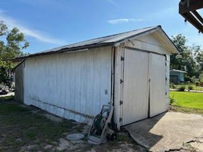 1605 Fenway Ave, House other with 2 bedrooms, 2 bathrooms and 1 parking in STEINHATCHEE FL | Image 6