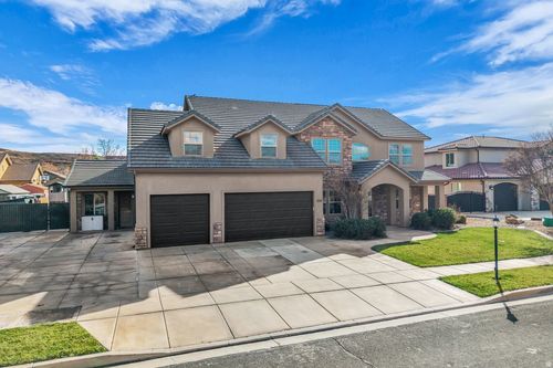 2551 S Honey Bee Cir, Washington, UT, 84780-8338 | Card Image