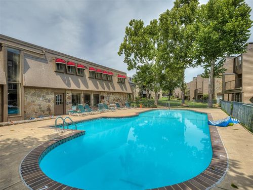 apt-203a-5804 N Pennsylvania Ave, Oklahoma City, OK, 73112-7572 | Card Image