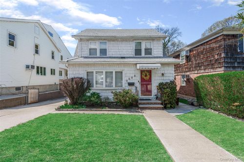 42-46 247 Street, New York, NY, 11363 | Card Image