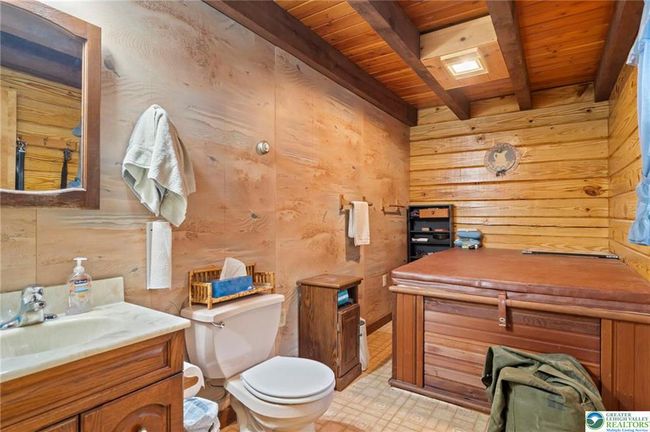 324 Hatchery Rd, House other with 2 bedrooms, 2 bathrooms and null parking in Jim Thorpe PA | Image 12