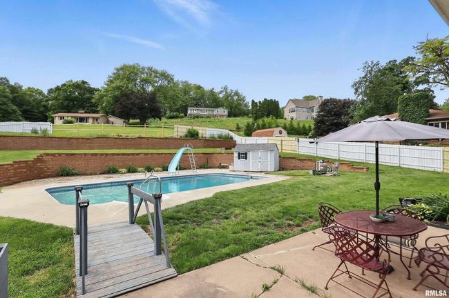 21704 283 Rd Ave, House other with 4 bedrooms, 3 bathrooms and null parking in Le Claire IA | Image 47