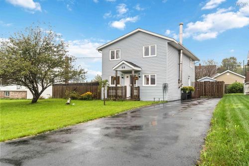 40 Hornes Rd, Eastern Passage, NS, B3G1A5 | Card Image