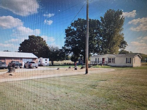 29510 S Dr N, Springport, MI, 49284-9448 | Card Image