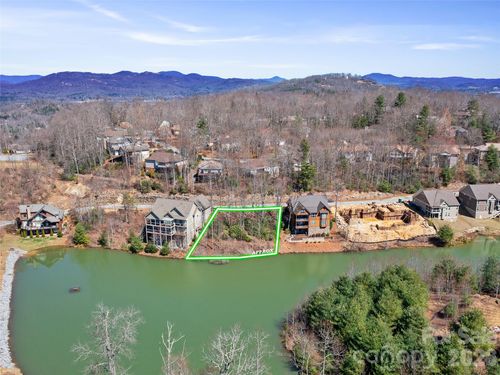 82 Narrows Run Loop, Hendersonville, NC, 28791-2835 | Card Image
