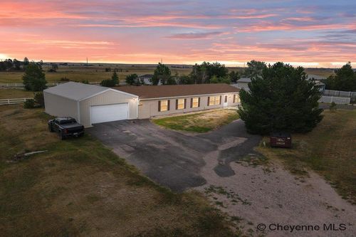 2401 Draper Rd, Cheyenne, WY, 82001 | Card Image