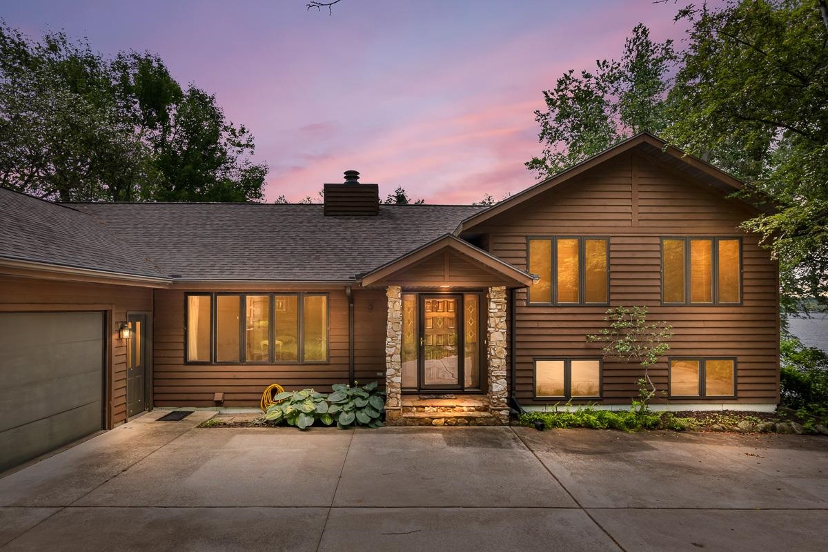 Hillside Rd, Green Lake, WI 54941