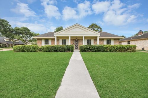 15703 El Camino Real, Houston, TX, 77062-4415 | Card Image