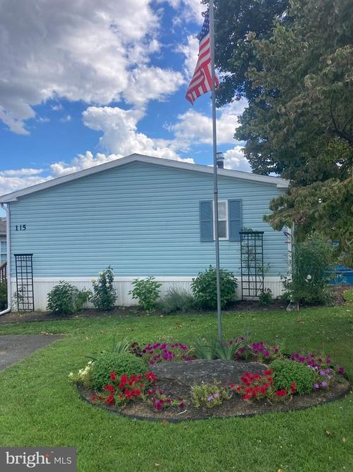 115 Pheasant Ridge Cir, LANCASTER, PA, 17603-2115 | Card Image