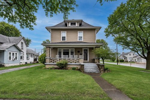 302 W 2nd St, Port Clinton, OH, 43452-1017 | Card Image