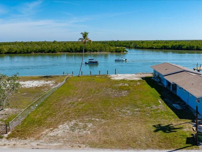 108 East Ct, Home with 0 bedrooms, 0 bathrooms and null parking in GOODLAND FL | Image 5