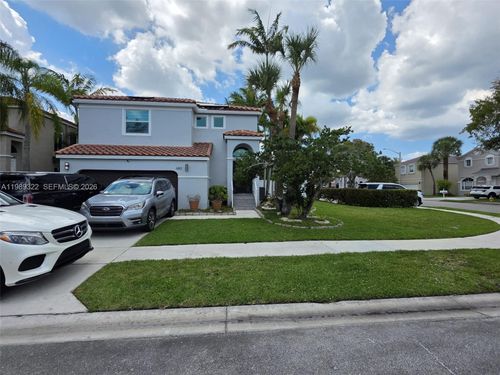680 Nw 159th Ave, Pembroke Pines, FL, 33028-1552 | Card Image
