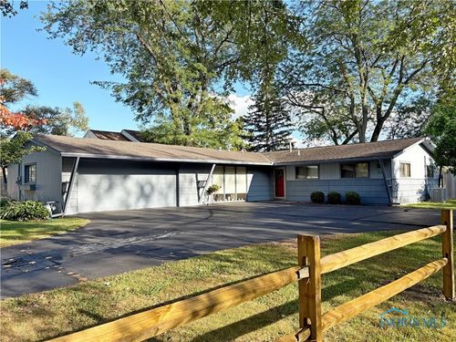 29 Darlyn Dr, Bowling Green, OH, 43402-1629 | Card Image