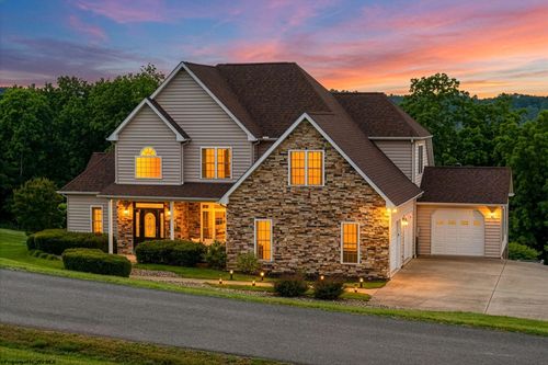408 Platinum Point Drive, Morgantown, WV, 26508 | Card Image