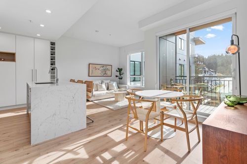 527-3131 Murray St, Port Moody, BC, V3H0L9 | Card Image