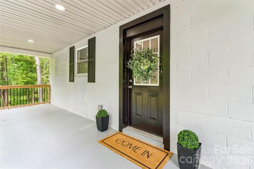 1014 N Mountain St, Cherryville, NC, 28021-2017 | Card Image