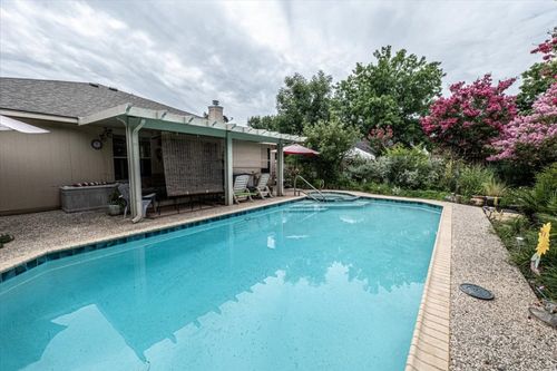 16900 Korat Ln, Round Rock, TX, 78681-3863 | Card Image