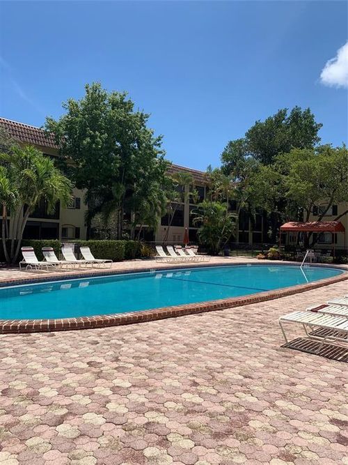 apt-529-259 S Cypress Rd, Pompano Beach, FL, 33060-7008 | Card Image