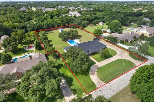 200 Cross Timbers Dr, Double Oak, TX, 75077-8445 | Card Image