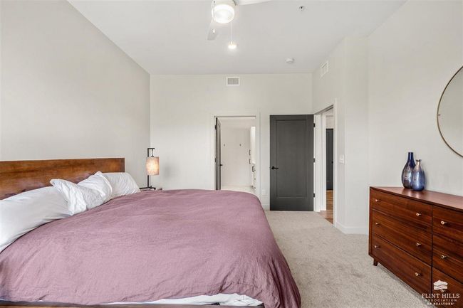APT-201 - 3010 Fieldhouse Cir, Condo with 2 bedrooms, 2 bathrooms and null parking in Manhattan KS | Image 10