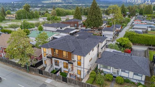 6740 Canada Way, Burnaby, BC, V5E3R1 | Card Image