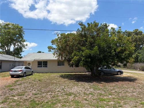 2175 Twin Brooks Rd, North Fort Myers, FL, 33917-6504 | Card Image