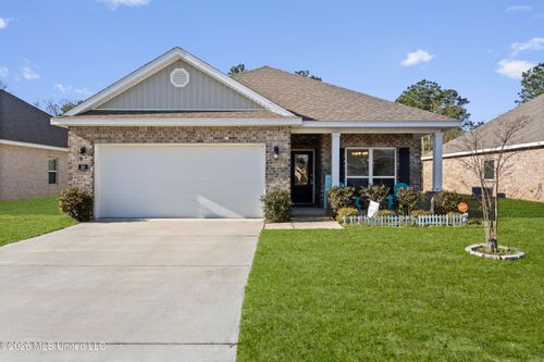 80 Saltmeadow Cir, Ocean Springs, MS, 39564-8956 | Card Image