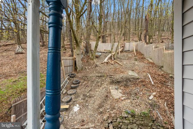 600 W Bacon St, Townhouse with 3 bedrooms, 1 bathrooms and null parking in POTTSVILLE PA | Image 6