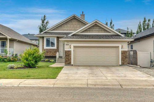 1151 Westmount Dr, Strathmore, AB, T1P1Y6 | Card Image