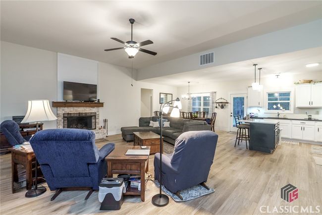 5761 W Dixie Hwy, House other with 4 bedrooms, 3 bathrooms and 4 parking in Rutledge GA | Image 11