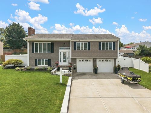5 Kent Ave, East Providence, RI, 02914-3111 | Card Image