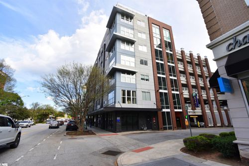 apt-32-100 E Washington St, Greenville, SC, 29601-2760 | Card Image