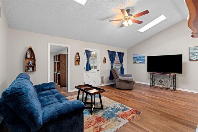 548 Creekside Dr, House other with 4 bedrooms, 2 bathrooms and 2 parking in Onalaska TX | Image 5