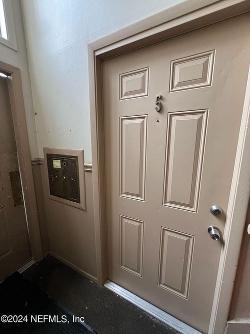 b-5-1950 Paine Ave, Jacksonville, FL, 32211-4619 | Card Image