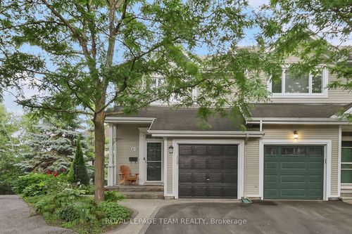 41 Maxton Pvt, Gloucester, ON, K1J1J1 | Card Image