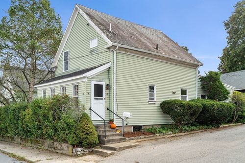 22 Brownville Ave, Ipswich, MA, 01938-2004 | Card Image