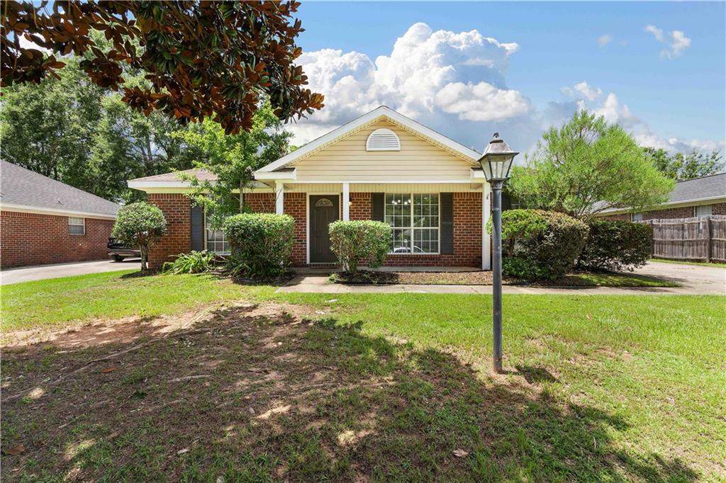 Woodmont Dr, Semmes, AL 36575