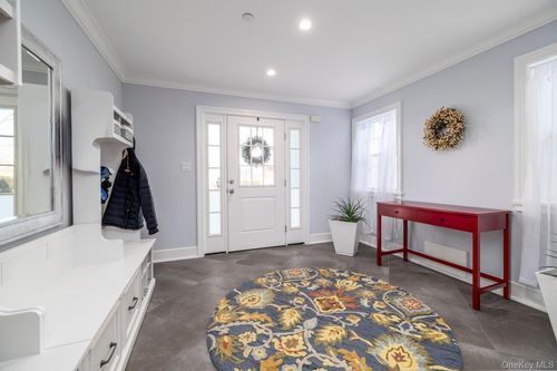 63 Franklin St, East Rockaway, NY, 11518-1836 | Card Image