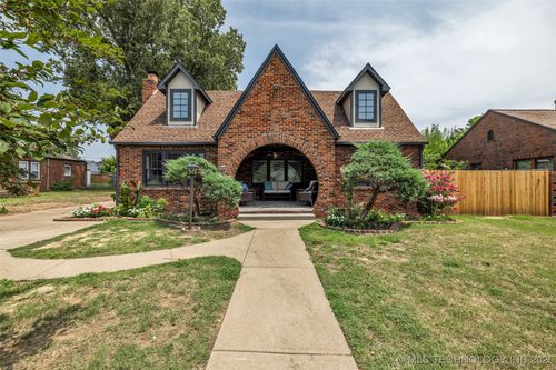 1743 S Florence Pl, Tulsa, OK, 74104-6109 | Card Image