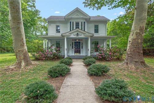 3952 Irvington Rd, Irvington, VA, 22480-2130 | Card Image