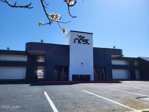 1000 S Futrall Dr, Fayetteville, AR, 72701-6290 | Card Image