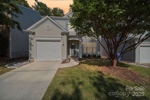 11712 Woodmere Trace Dr, Charlotte, NC, 28277-2881 | Card Image