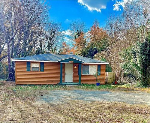 4312 Vickrey Chapel Rd N, Jamestown, NC, 27282-9601 | Card Image