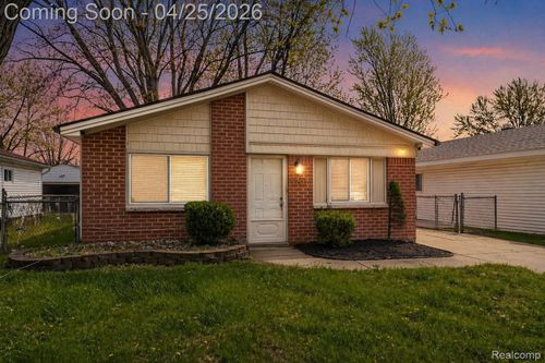 9263 Sylvia St, Taylor, MI, 48180-3011 | Card Image