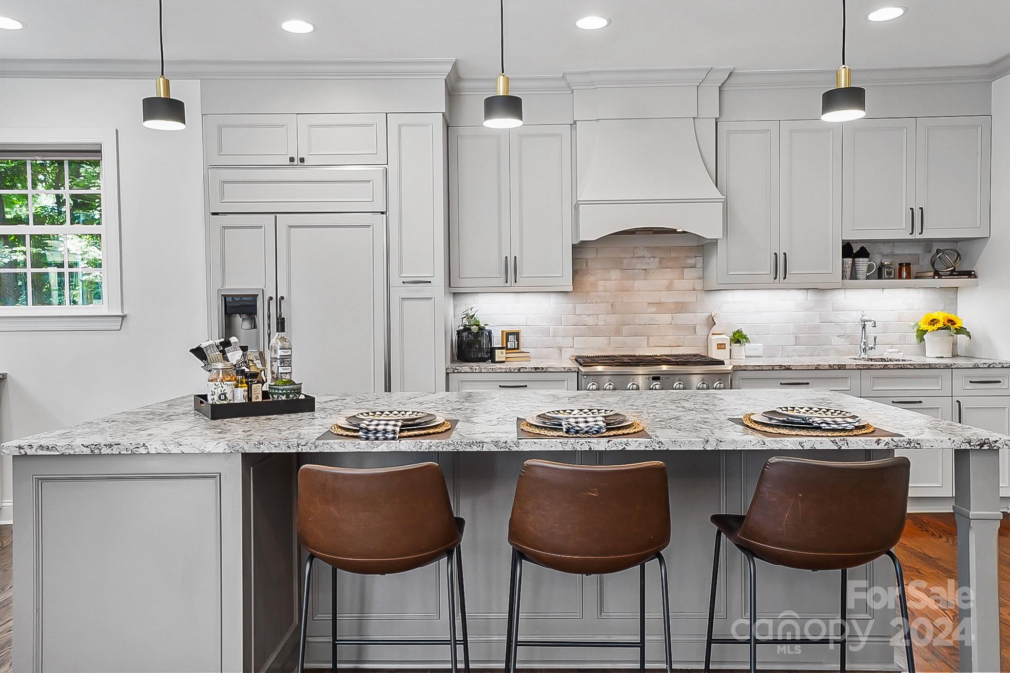 Fontaine Ct, Charlotte, NC 28270