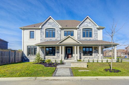 7 Deer Pass Road, East Gwillimbury, ON, L9N0S5 | Card Image