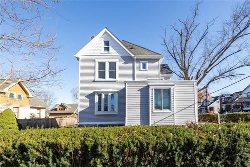 678 Gregg Ave, Bridgeville, PA, 15017-2166 | Card Image