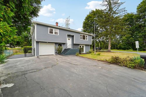 30 Dogwood Ln, Stony Point, NY, 10980-2605 | Card Image